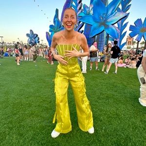 Ryan Cargo Pants by Hanifa - Size: XS / 24” - Color: Chartreuse